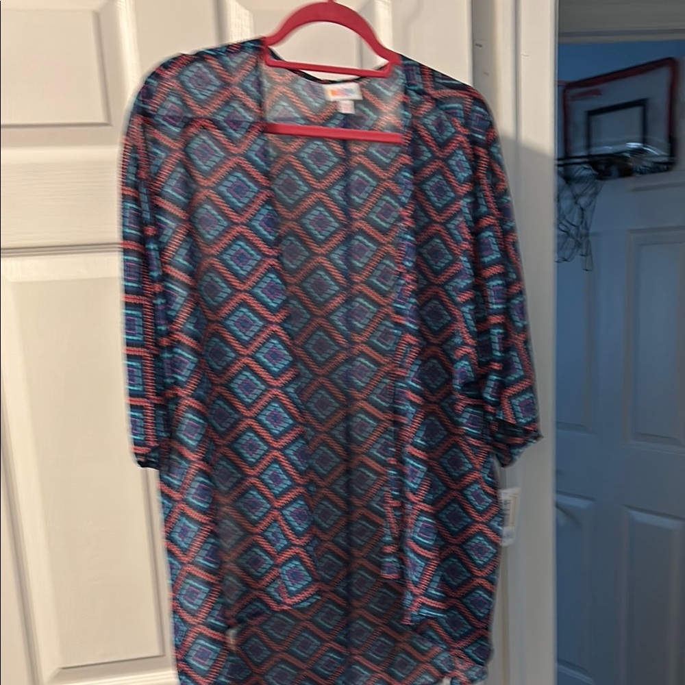 LuLaRoe Geometric Patterned Sheer Lindsay